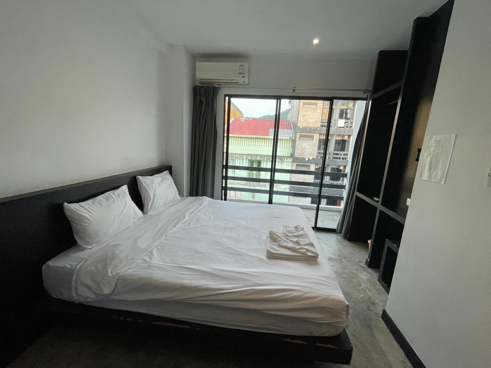 Islanda Hotel Patong المظهر الخارجي الصورة